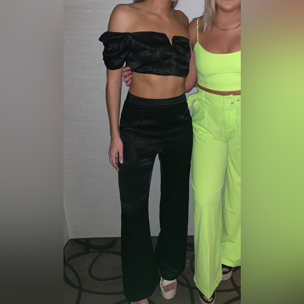 Superdown black 2 piece set - cropped top and pants